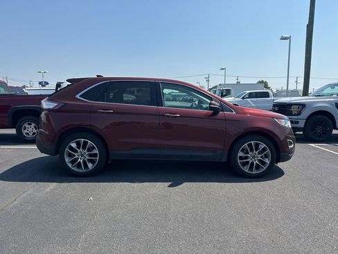 Used 2015 Ford Edge Titanium w/ Equipment Group 301A AWD/4WD image 4