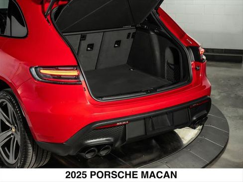 Used 2025 Porsche Macan Turbo AWD/4WD image 34