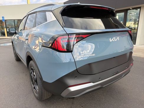New 2026 Kia Sportage EX image 9