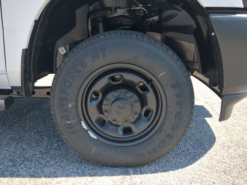 New 2026 RAM 2500 Tradesman AWD/4WD image 9