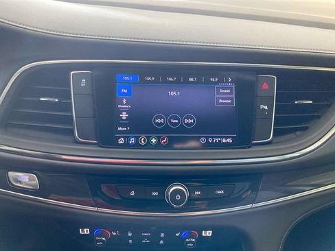 Used 2020 Buick Enclave Essence FWD image 41