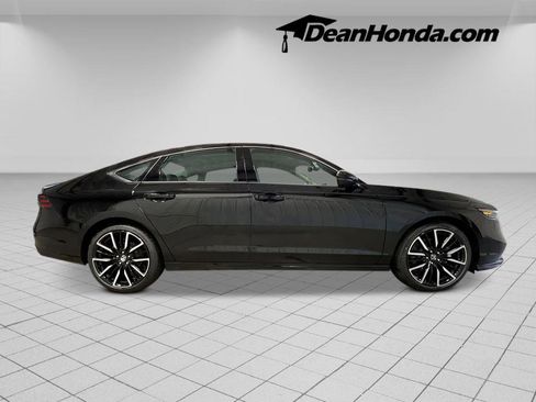New 2025 Honda Accord Touring image 8