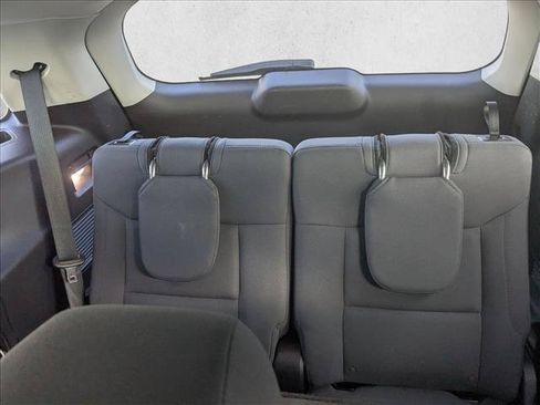 Used 2025 Ford Explorer Active RWD image 16