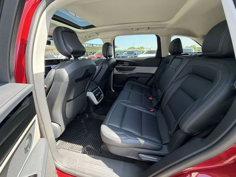 Used 2024 Lincoln Nautilus Premier w/ Equipment Group 102A image 14