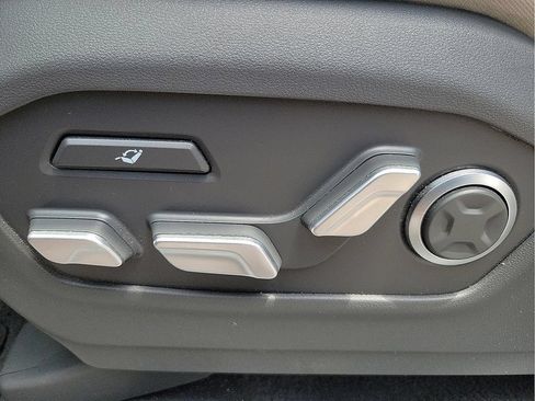 Used 2025 Hyundai Santa Fe Calligraphy AWD/4WD image 15