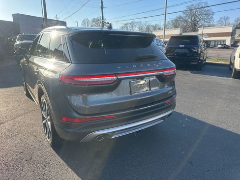 Used 2020 Lincoln Corsair Reserve w/ Equipment Group 202A image 4