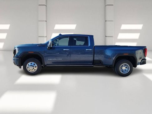 New 2026 GMC Sierra 3500 Denali Ultimate image 4