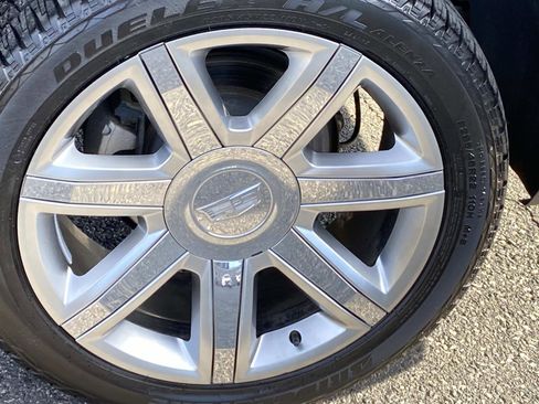 Used 2017 Cadillac Escalade ESV Premium Luxury AWD/4WD image 30