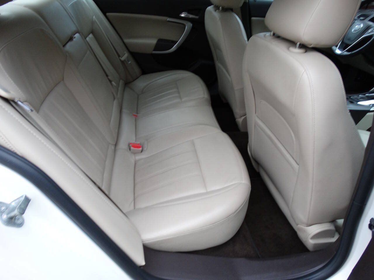 Used 2015 Buick Regal Premium AWD/4WD image 33