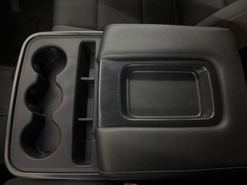 Used 2018 GMC Sierra 1500 SLE w/ SLE Value Package image 31