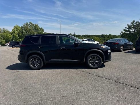 Certified 2024 Nissan Rogue S AWD/4WD image 3