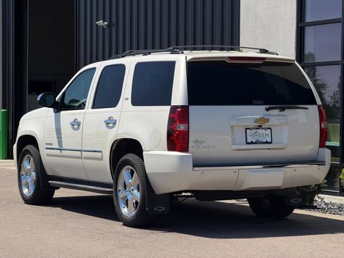 Used 2013 Chevrolet Tahoe LTZ AWD/4WD image 3