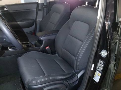 Used 2022 Kia Sportage LX FWD image 6