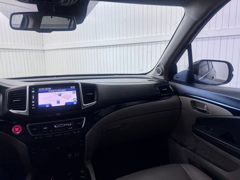 Used 2016 Honda Pilot Elite image 17