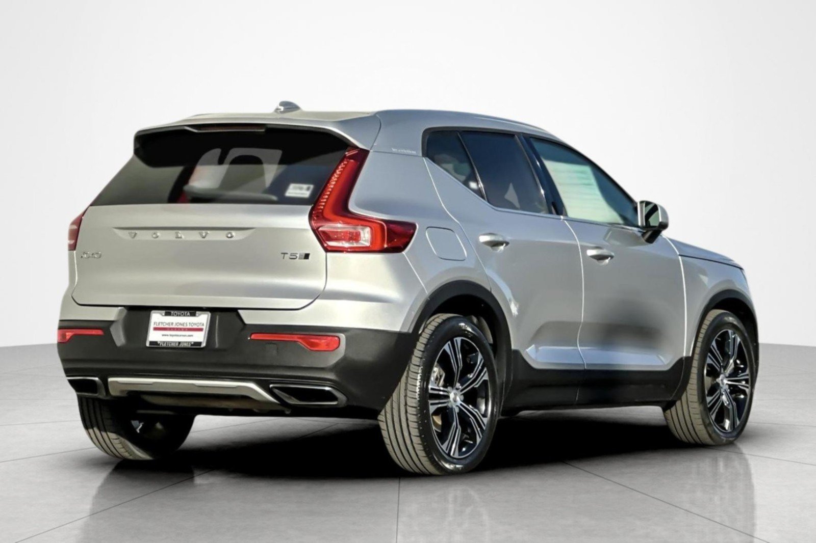 Used 2019 Volvo XC40 T5 Inscription AWD/4WD image 5