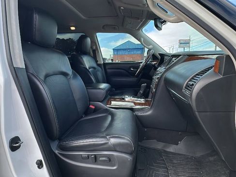 Used 2019 INFINITI QX80 Luxe w/ All-Season Package image 15