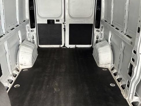 Used 2023 RAM ProMaster 2500 FWD image 11