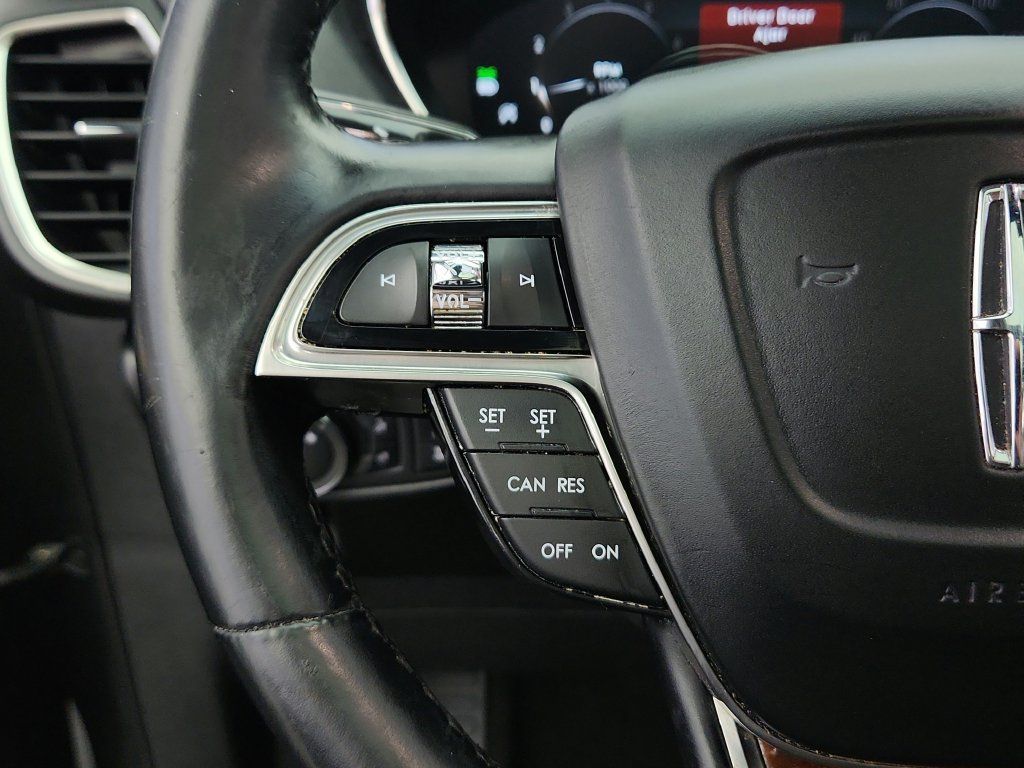 Used 2020 Lincoln Nautilus Reserve w/ Cargo Utility Package AWD/4WD image 25