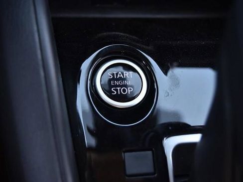 New 2025 Nissan Versa SV image 16