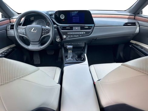 Used 2025 Lexus ES 350 w/ Premium Package FWD image 14