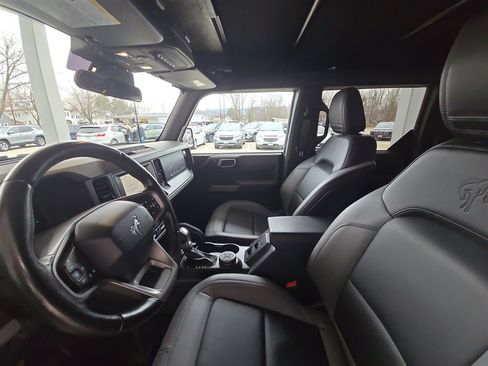 Used 2021 Ford Bronco Black Diamond image 19