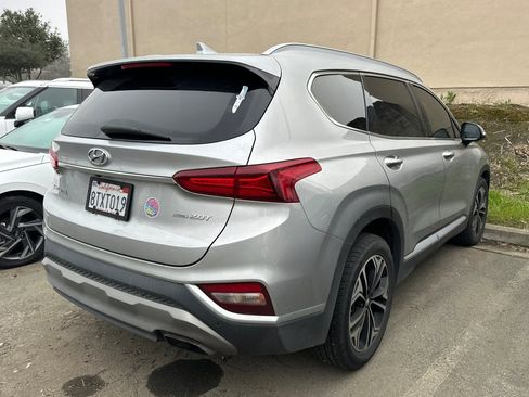 Used 2020 Hyundai Santa Fe SEL image 3