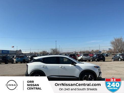 New 2026 Nissan Kicks SR FWD image 4