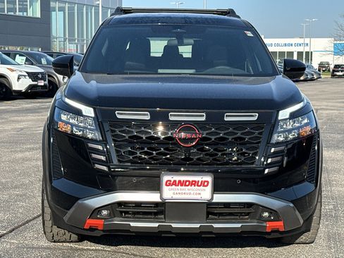 New 2026 Nissan Pathfinder Rock Creek AWD/4WD image 3