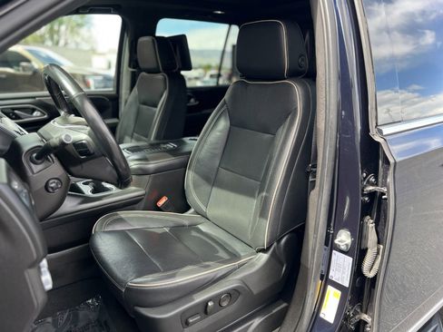 Used 2021 GMC Yukon SLT w/ Rear Media and Nav Package AWD/4WD image 22