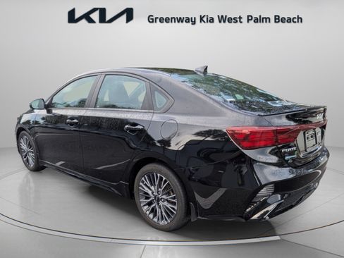 Used 2023 Kia Forte GT-Line w/ GT-Line Technology Package FWD image 5