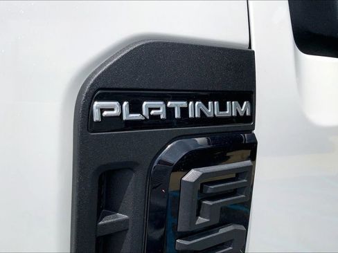 Used 2025 Ford F350 Platinum w/ FX4 Off-Road Package AWD/4WD image 6