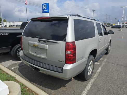 Used 2007 Chevrolet Suburban LT image 5