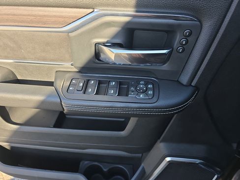 New 2026 RAM 3500 Laramie AWD/4WD image 30