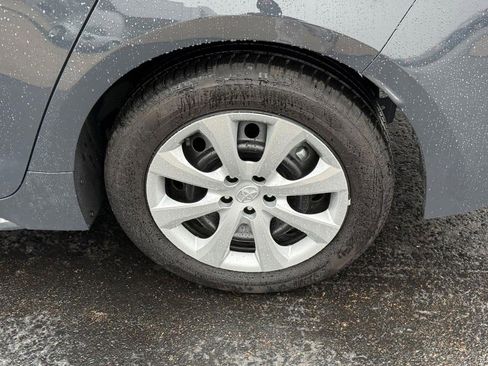 Certified 2025 Toyota Corolla LE image 8