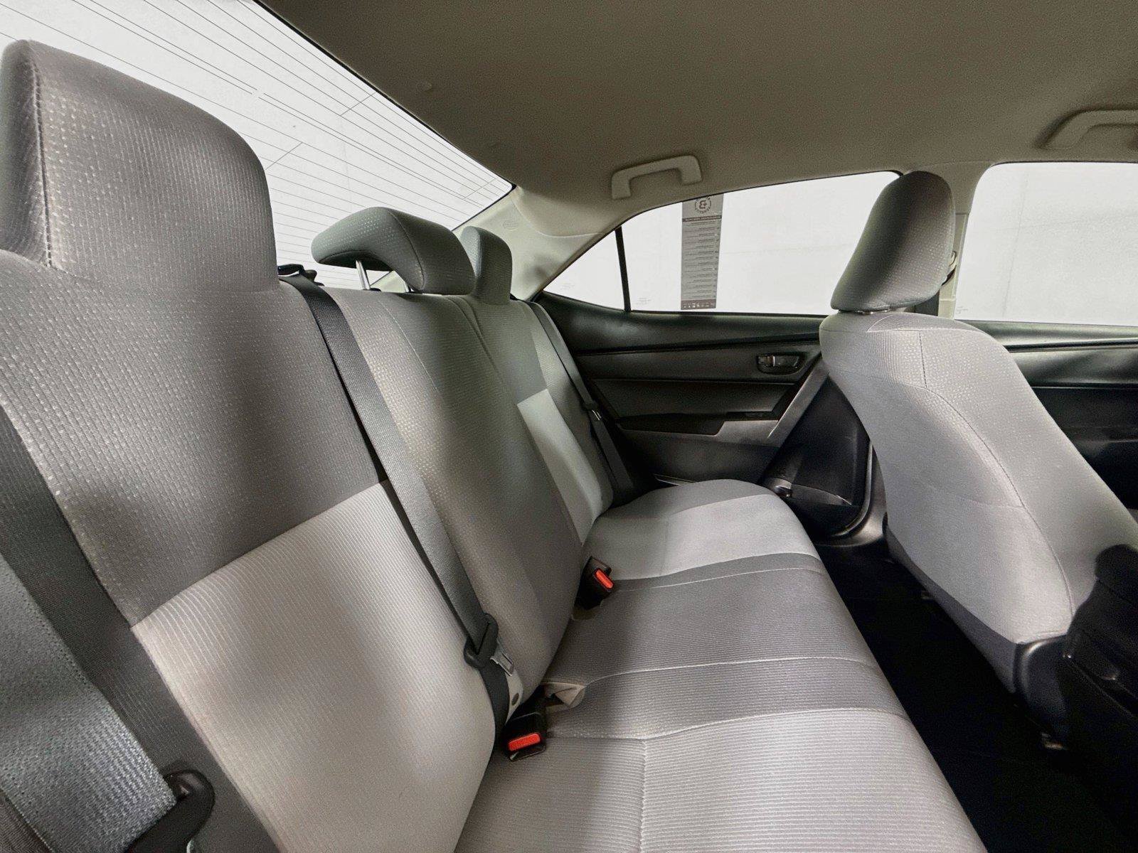 Used 2018 Toyota Corolla L FWD image 31