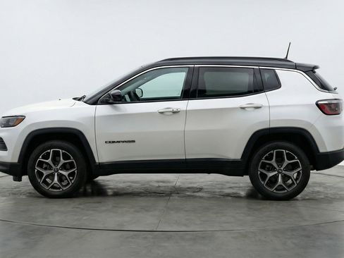 Used 2025 Jeep Compass Limited AWD/4WD image 5