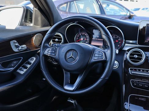 Used 2018 Mercedes-Benz C 300 Sedan image 22