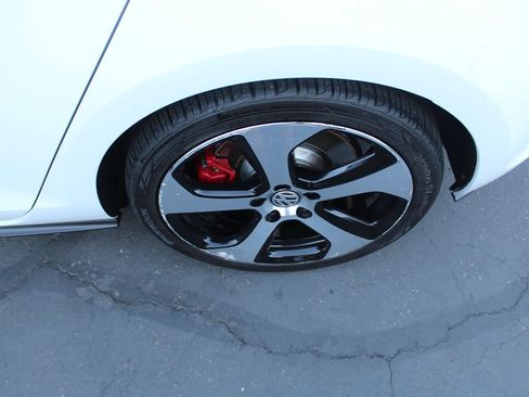 Used 2017 Volkswagen GTI Sport FWD image 14