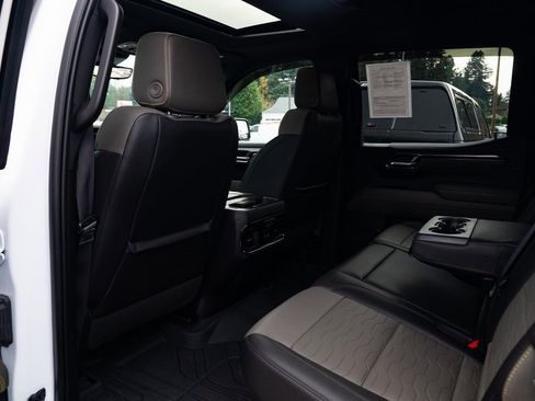 Used 2023 Chevrolet Silverado 1500 ZR2 w/ Technology Package image 23