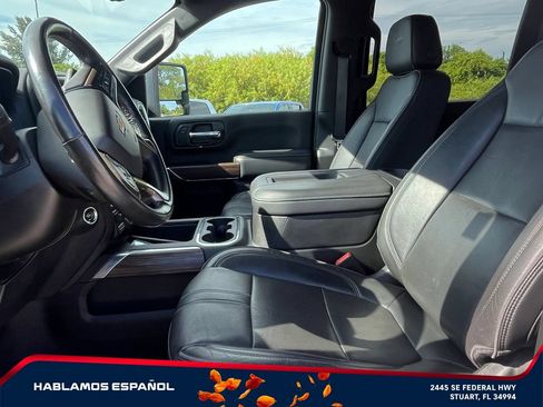 Used 2020 Chevrolet Silverado 2500 High Country w/ Technology Package AWD/4WD image 10