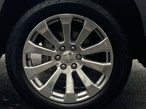 Used 2020 Chevrolet Silverado 1500 High Country w/ Technology Package image 13