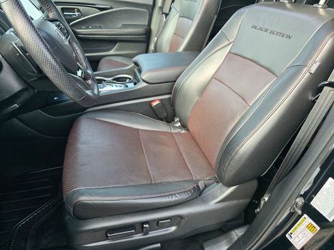Certified 2024 Honda Ridgeline Black Edition image 19