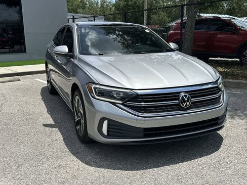 Used 2022 Volkswagen Jetta SEL FWD image 11