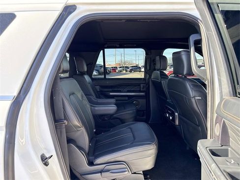 Used 2022 Ford Expedition Max Platinum image 18