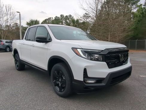 Used 2024 Honda Ridgeline Black Edition image 9