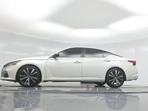 Used 2022 Nissan Altima 2.0 SR image 51