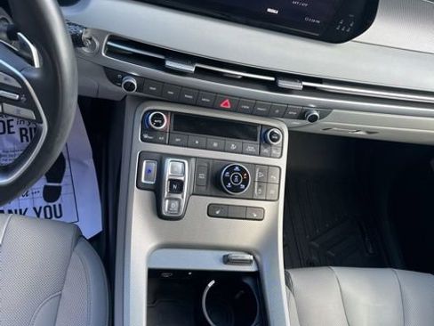 Certified 2024 Hyundai Palisade SEL image 21