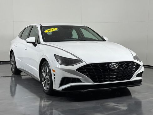 Used 2023 Hyundai Sonata SEL FWD image 3