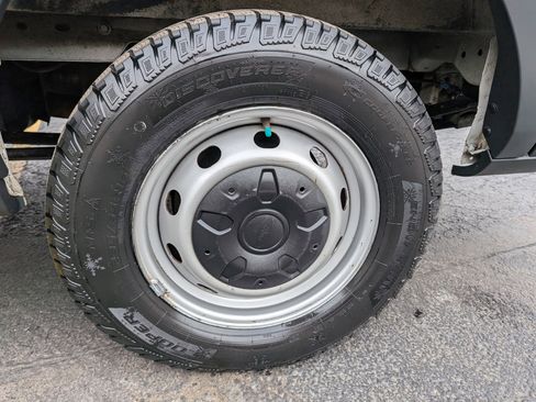 Used 2017 Ford Transit 250 130 Low Roof image 13