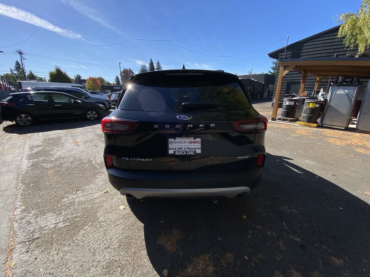 Used 2025 Ford Escape Platinum AWD/4WD image 5